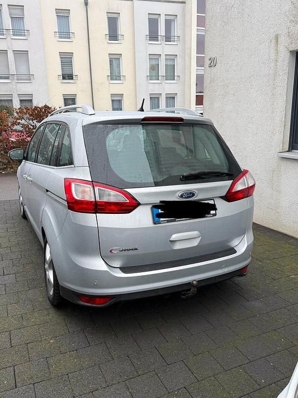 Gebraucht Ford C-MAX Titanium 163 PS (119 kW) 2014 Silber Van / Kleinbus