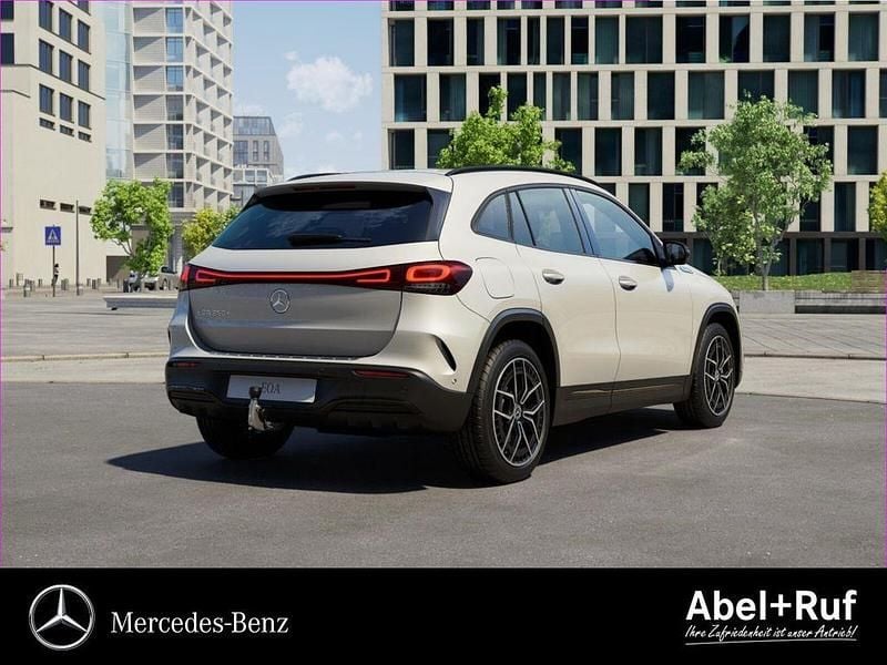 Gebraucht Mercedes EQA250+ AMG 139 kW (190 PS) 2023 Weiß SUV