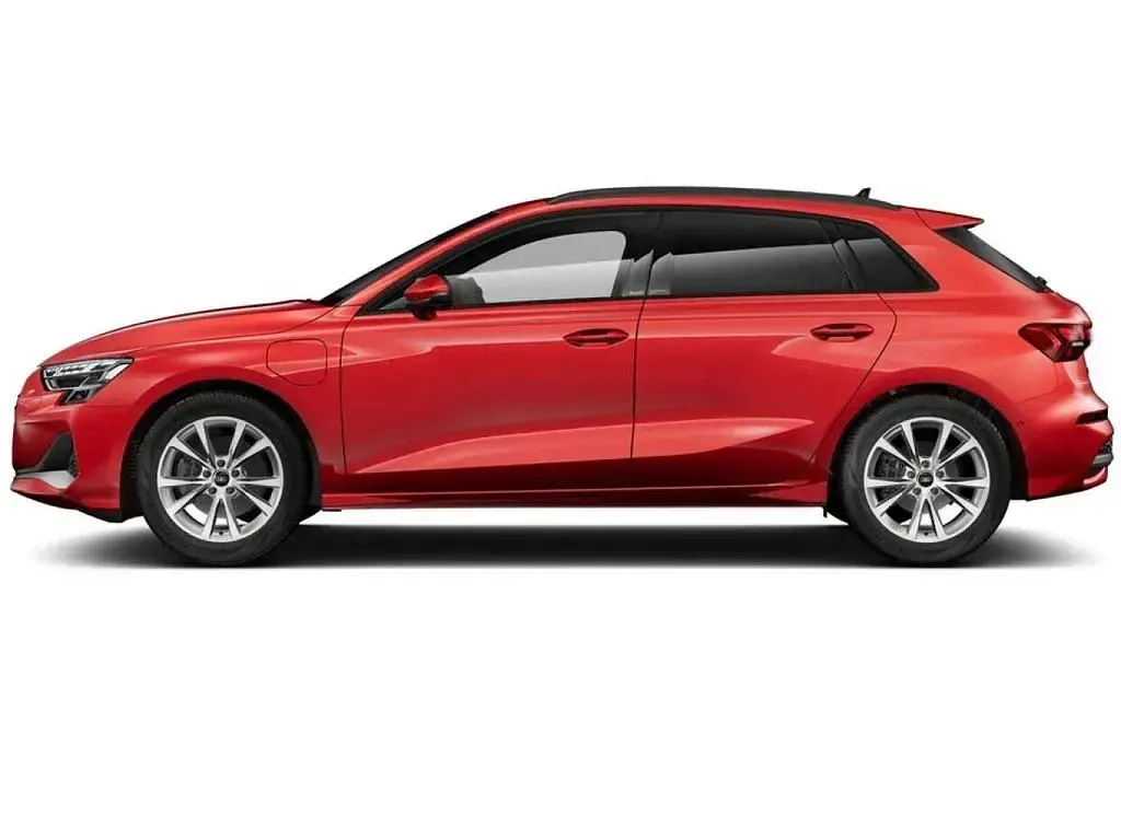 Gebraucht Audi A3 Advanced 204 PS (150 kW) 2025 Rot Limousine