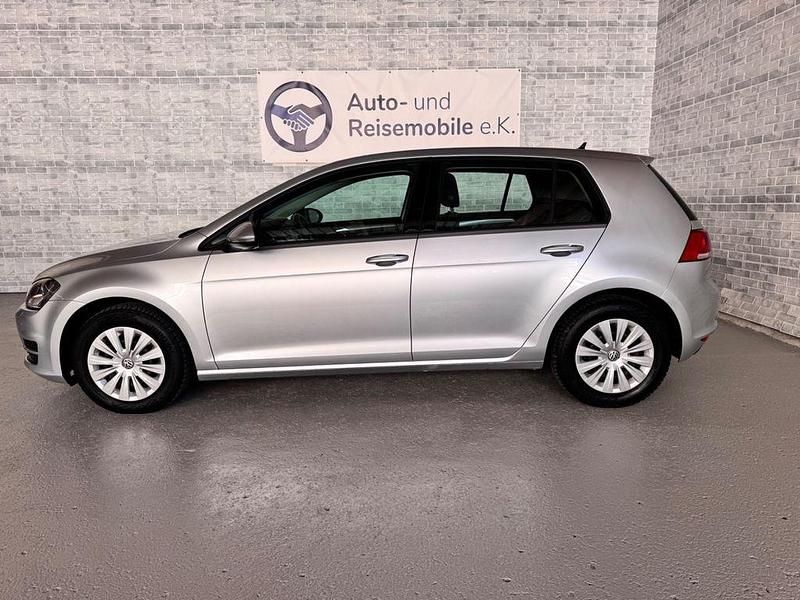 Gebraucht VW Golf VII Trendline 86 PS (63 kW) 2016 Silber Limousine