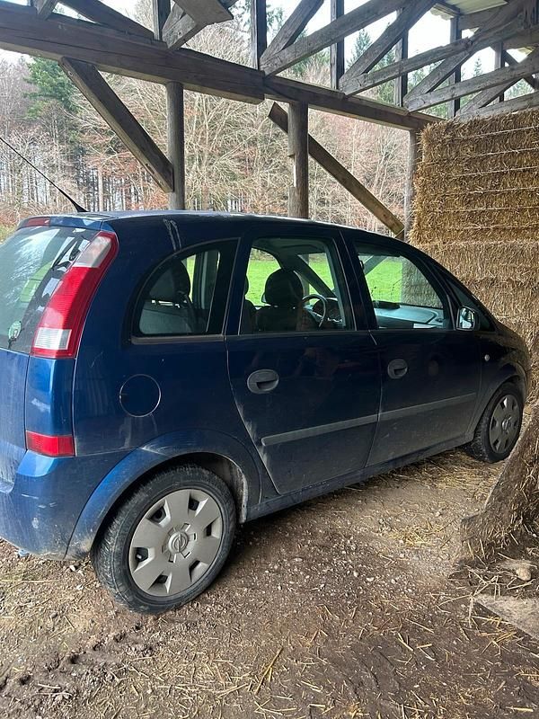 Blau Gebraucht 2003 Opel Meriva Van / Kleinbus | 500 € (Superpreis) - Bild 1/4