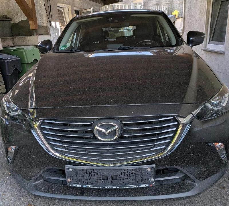 Grau Gebraucht 2016 Mazda CX-3 SUV | 13.000 € (Etwas zu teuer) - Bild 1/4