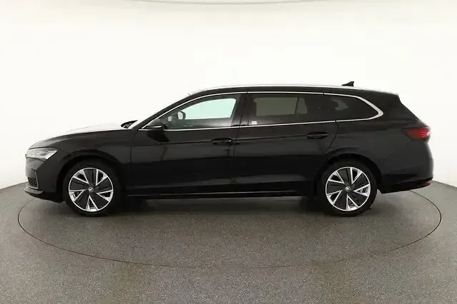 Gebraucht Skoda Superb Selection 193 PS (141 kW) 2024 Schwarz Kombi