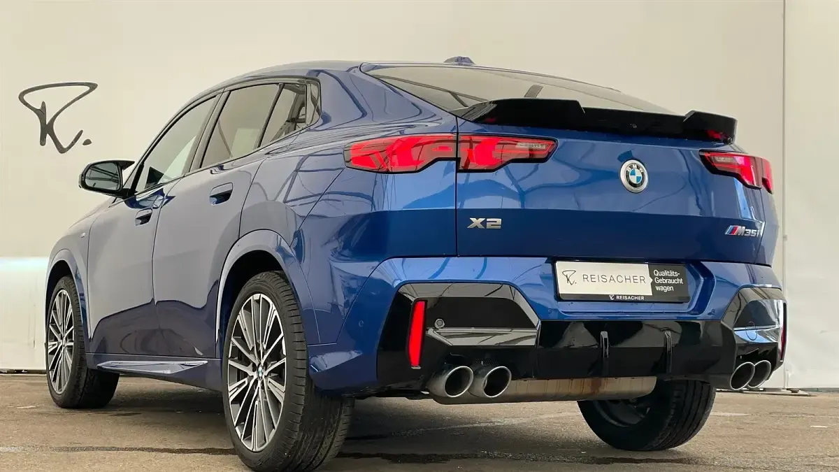 Gebraucht BMW X2 Efficient Dynamics 301 PS (221 kW) 2025 M portimao blau metallic SUV