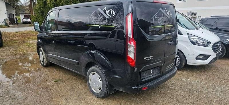 Gebraucht Ford Transit Custom Trend 131 PS (96 kW) 2020 Agate black Van / Kleinbus