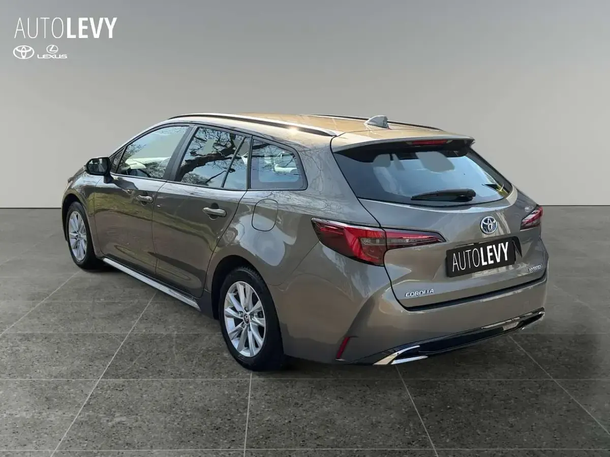Gebraucht Toyota Corolla Business Edition 140 PS (102 kW) 2023 Braun Kombi