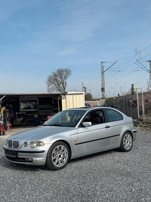 Gebraucht BMW 318 Compact 143 PS (105 kW) 2002 Grau Kleinwagen