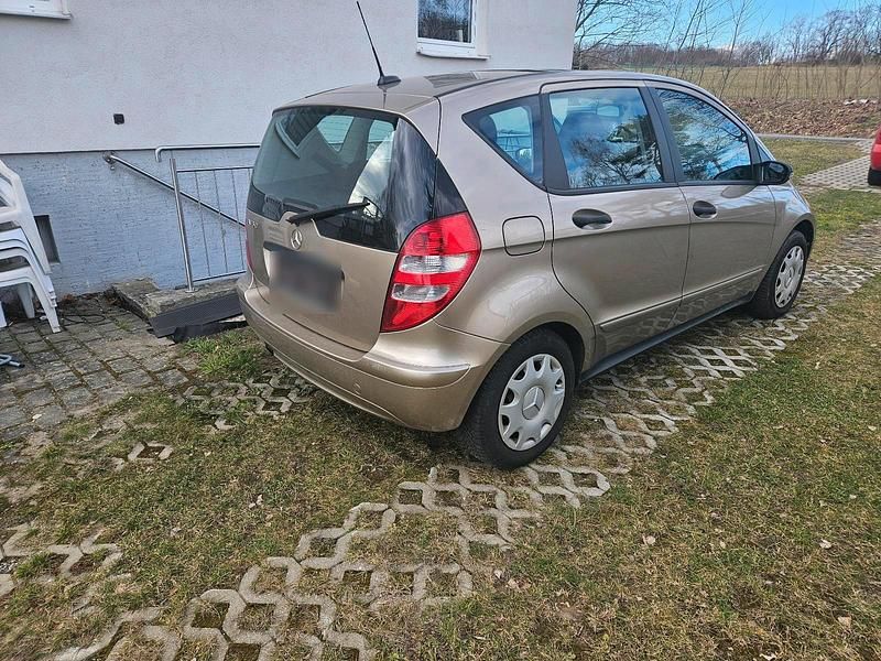 Gebraucht Mercedes A150 95 PS (69 kW) 2007 Gold Limousine