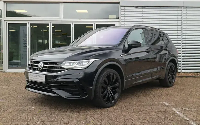 Gebraucht VW Tiguan Allspace R-line 150 PS (110 kW) 2022 Schwarz SUV