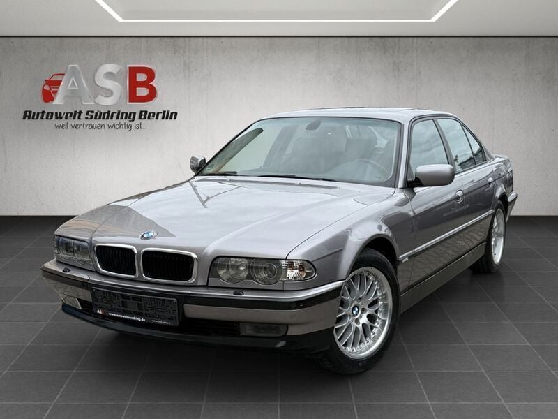 Silber Gebraucht 1998 BMW 740 Limousine | 19.999 € (Teuer) - Bild 1/4