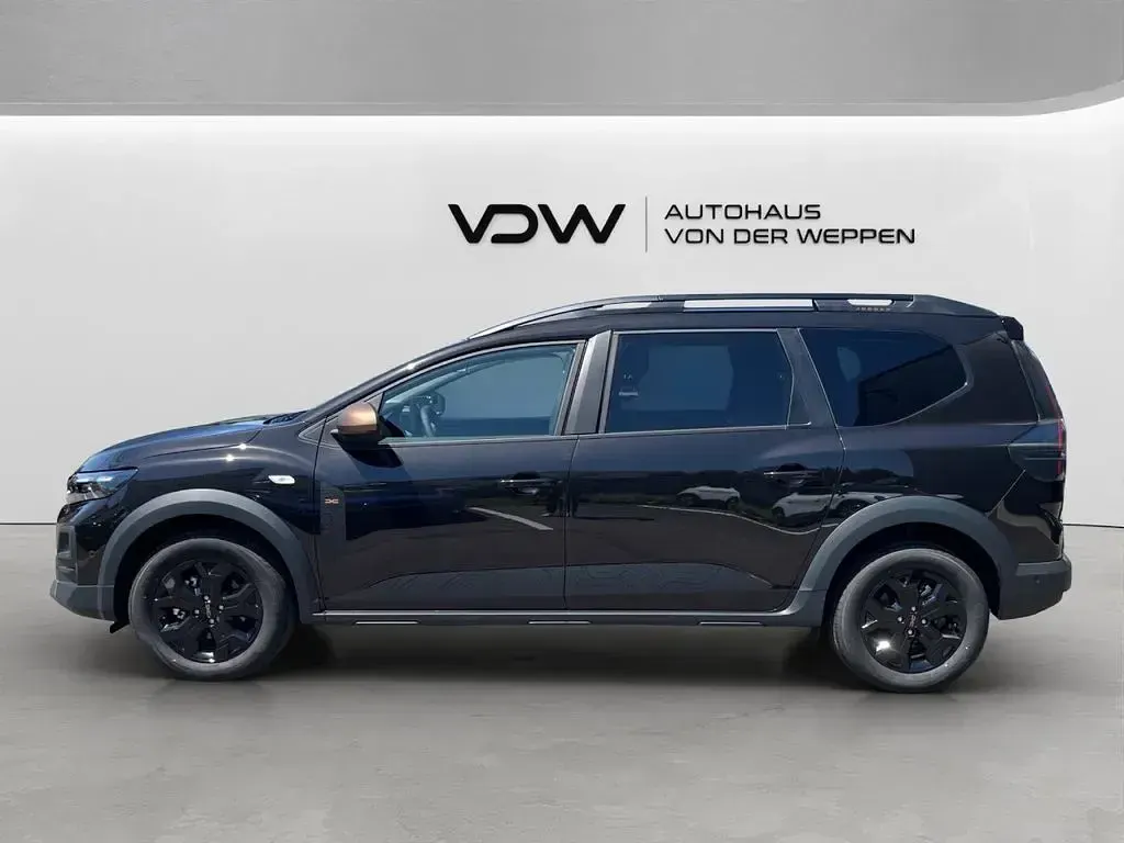 Neu Dacia Jogger Extreme 122 PS (89 kW) 2026 Schwarz Van / Kleinbus