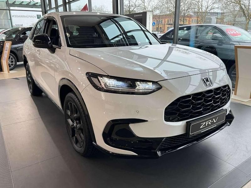 Platinum white (weiß) Neu 2025 Honda ZR-V Sport SUV | 39.780 € (Etwas zu teuer) - Bild 1/3