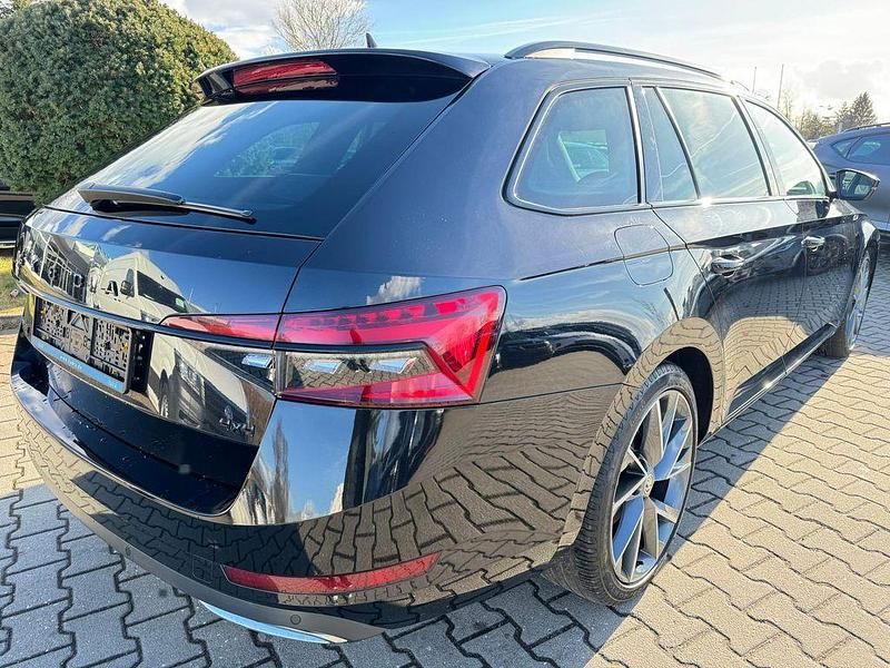 Gebraucht Skoda Superb SportLine 200 PS (147 kW) 2022 Schwarz Limousine