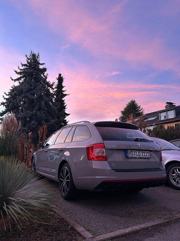 Gebraucht Skoda Octavia RS 230 PS (169 kW) 2016 Grau Kombi