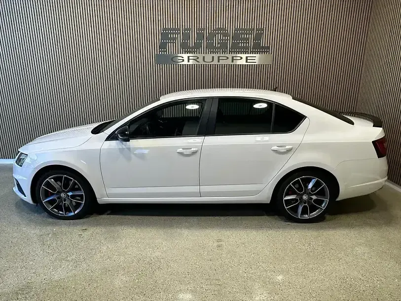 Gebraucht Skoda Octavia RS 245 PS (180 kW) 2019 Candyweiss Limousine