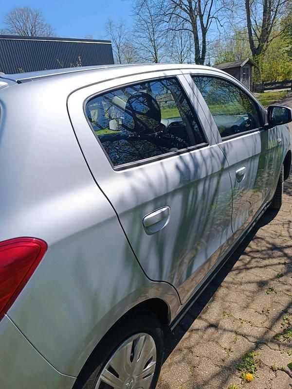 Gebraucht Mitsubishi Space Star 70 PS (51 kW) 2022 Kleinwagen