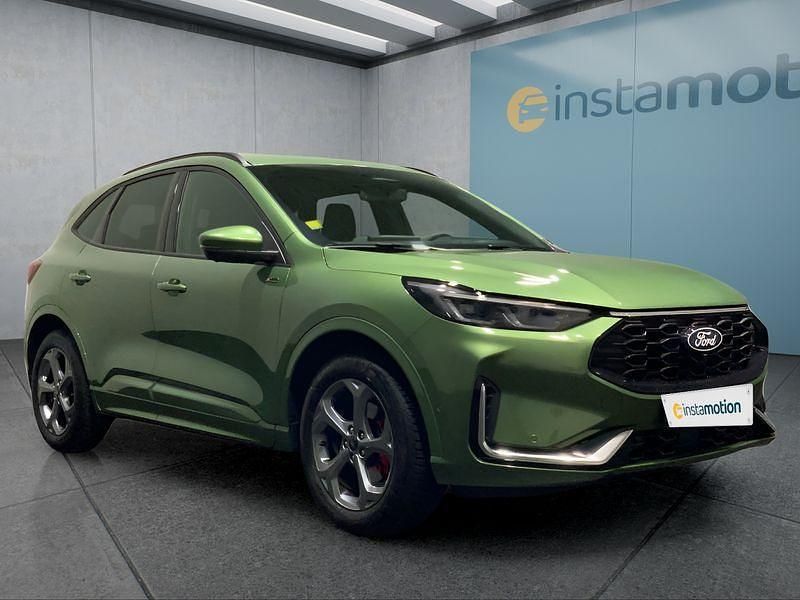 Gebraucht Ford Kuga 186 PS (136 kW) 2024 Grün SUV