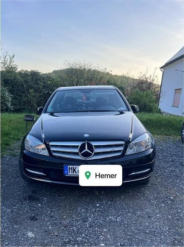 Schwarz Gebraucht 2011 Mercedes C250 Limousine | 7.500 € (Superpreis) - Bild 1/4