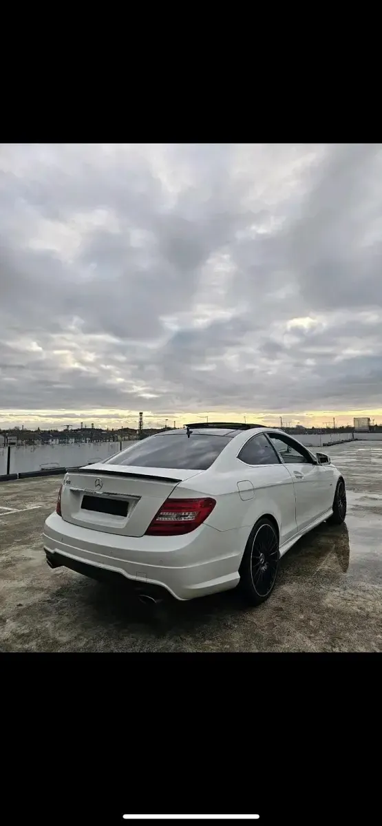 Gebraucht Mercedes C350 306 PS (225 kW) 2011 Weiß Coupé