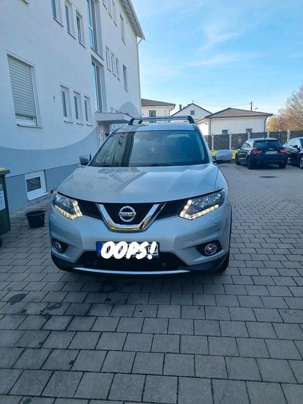 Gebraucht Nissan X-Trail Acenta 131 PS (96 kW) 2014 Grau SUV
