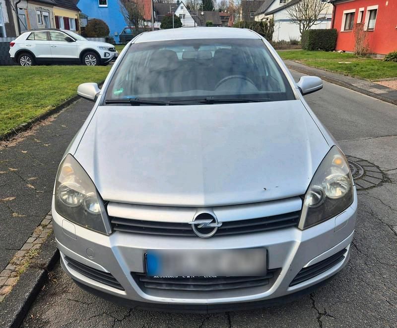 Usata Opel Astra 101 CV (74 kW) 2004 Argento Berlina