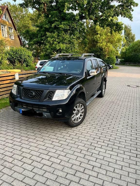 Schwarz Gebraucht 2014 Nissan Navara Abholung | 13.999 € (Superpreis) - Bild 1/4