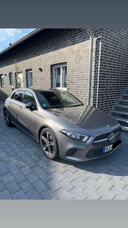 Gebraucht 2020 Mercedes A200 Progressive Limousine | 19.990 € (Fairer Preis) - Bild 1/4