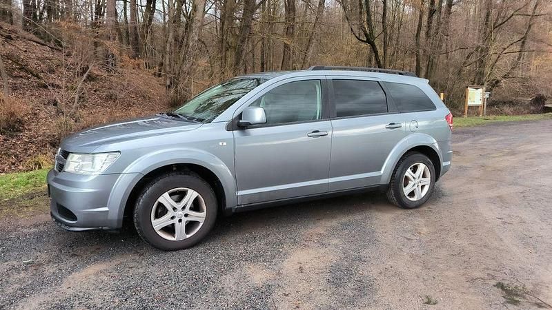 Gebraucht Dodge Journey SE 140 PS (102 kW) 2010 Grau SUV