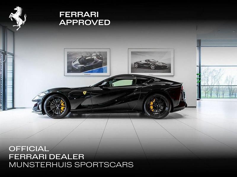 Gebraucht Ferrari 812 795 PS (584 kW) 2018 Schwarz Coupé