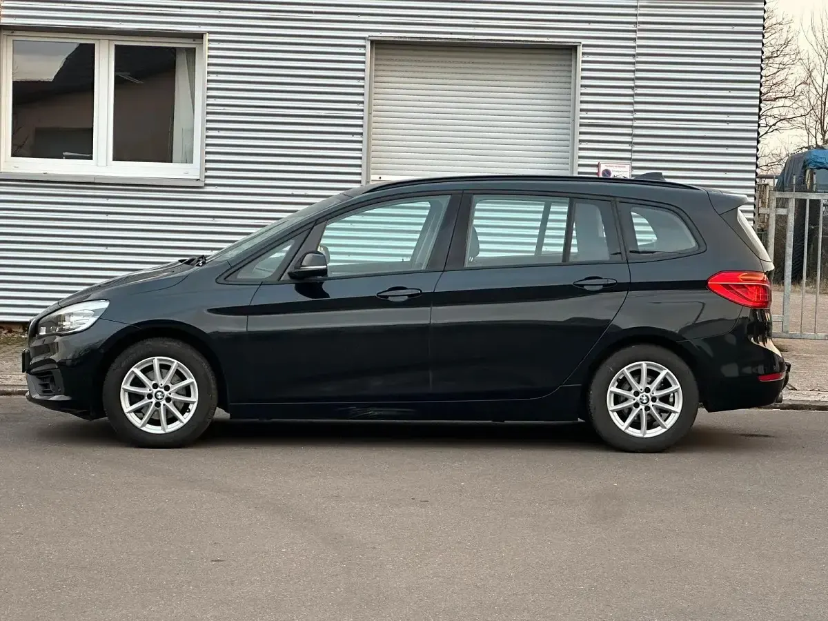 Gebraucht BMW 216 Gran Tourer Advantage 102 PS (75 kW) 2015 Schwarz Van / Kleinbus
