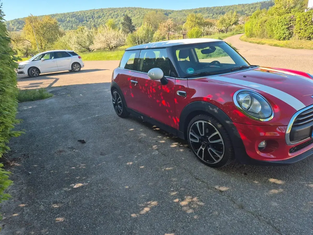 Gebraucht Mini ONE 102 PS (75 kW) 2017 Rot Kleinwagen