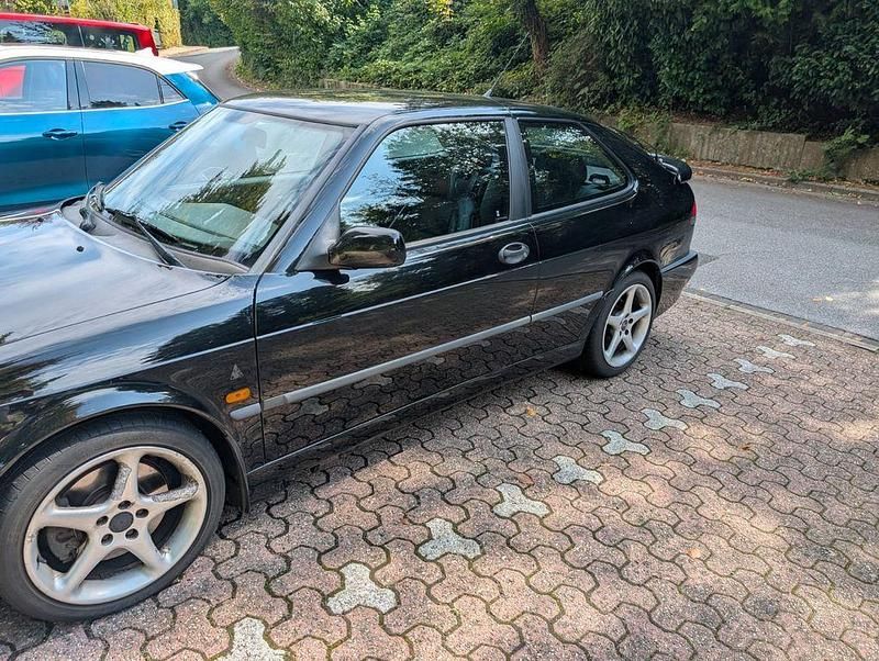 Second-hand Saab 9-3 230 CP (169 kW) 2000 Negru Coupe