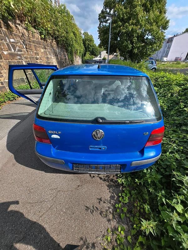 Gebraucht VW Golf IV 75 PS (55 kW) 2000 Blau Limousine
