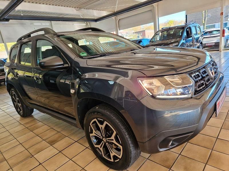Gebraucht Dacia Duster Comfort 114 PS (83 kW) 2018 Grau SUV