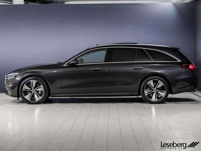 Gebraucht Mercedes E300 Avantgarde 313 PS (230 kW) 2025 Graphitgrau Kombi
