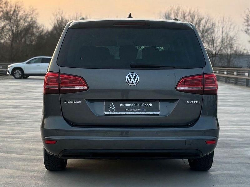 Gebraucht VW Sharan 150 PS (110 kW) 2017 Grau Van / Kleinbus