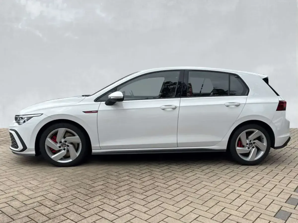 Gebraucht VW Golf VIII Business 245 PS (180 kW) 2023 Weiß Limousine