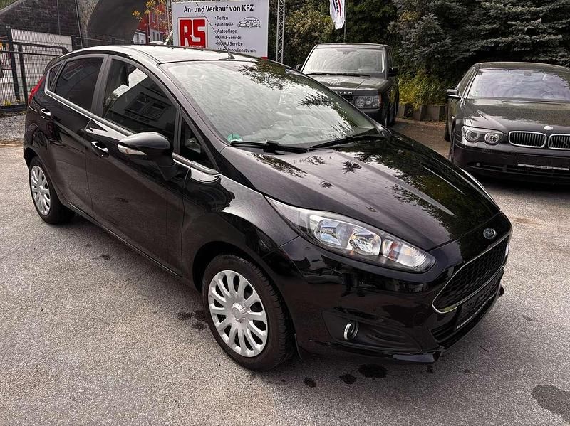 Gebraucht Ford Fiesta Trend 82 PS (60 kW) 2017 Schwarz Kleinwagen