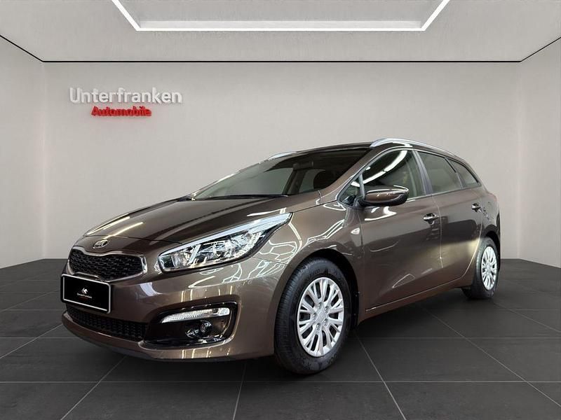 Braun Gebraucht 2017 Kia Ceed Sportswagon Edition 7 Kombi | 12.500 € (Fairer Preis) - Bild 1/4