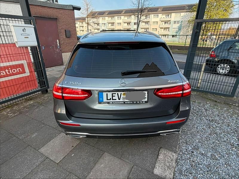 Gebraucht Mercedes E350 258 PS (189 kW) 2017 Grau Kombi