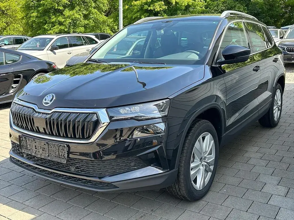 Neu Skoda Karoq 150 PS (110 kW) 2026 Graphite grau metallic SUV