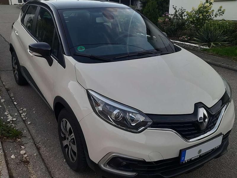 Schwarz Gebraucht 2017 Renault Captur Experience SUV | 12.699 € (Fairer Preis) - Bild 1/1