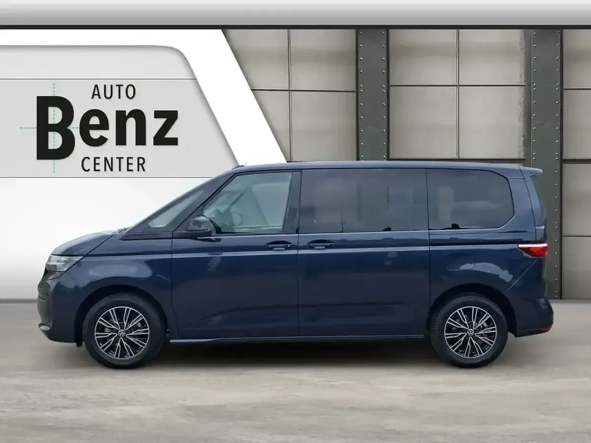Neu VW Multivan Life 150 PS (110 kW) 2026 Starlight blue (blau) Van / Kleinbus