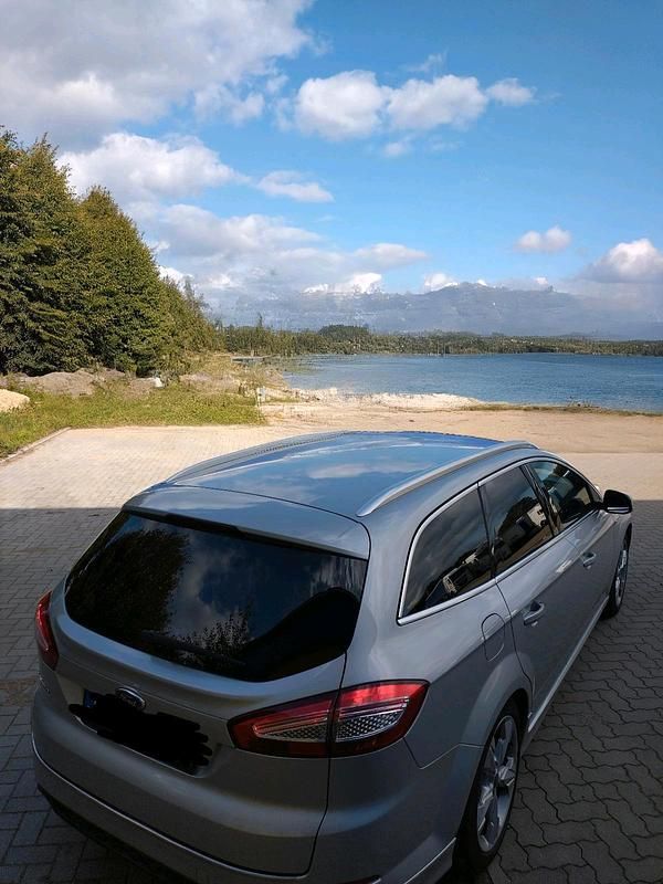 Gebraucht Ford Mondeo 203 PS (149 kW) 2014 Silber Kombi