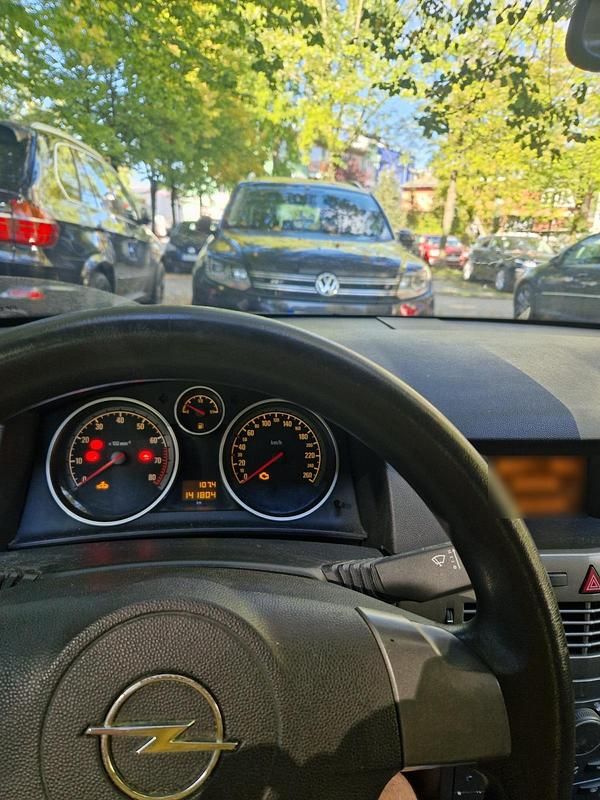 Gebraucht Opel Astra 101 PS (74 kW) 2004 Grau Kombi