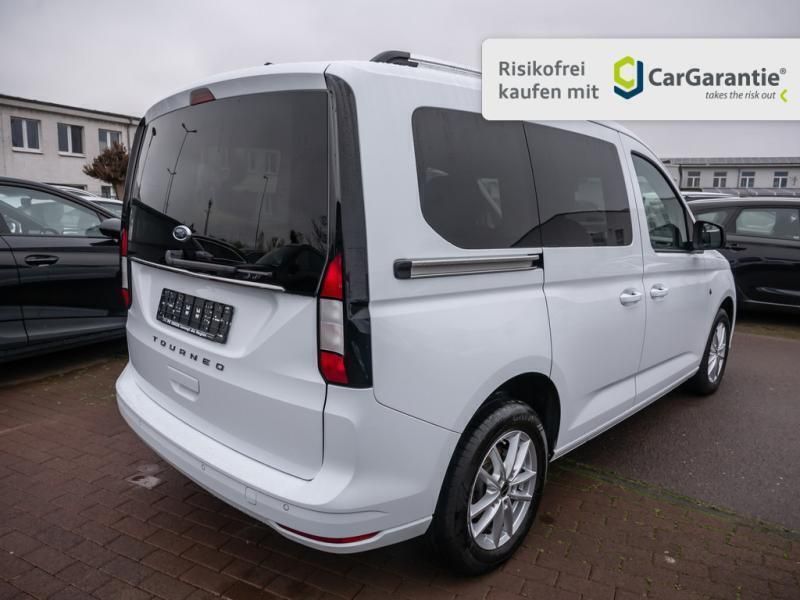 Gebraucht Ford Tourneo Connect Titanium 102 PS (75 kW) 2023 Frozen white Van / Kleinbus