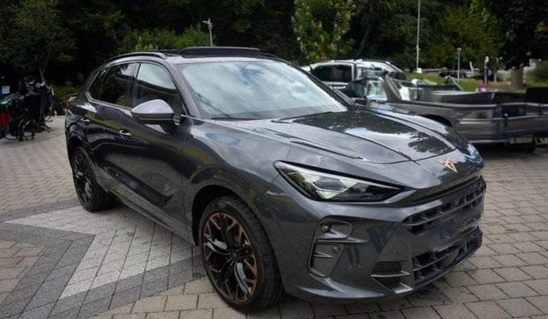 Grau Gebraucht 2024 Cupra Terramar VZ SUV | 43.500 € (Guter Preis) - Bild 1/4