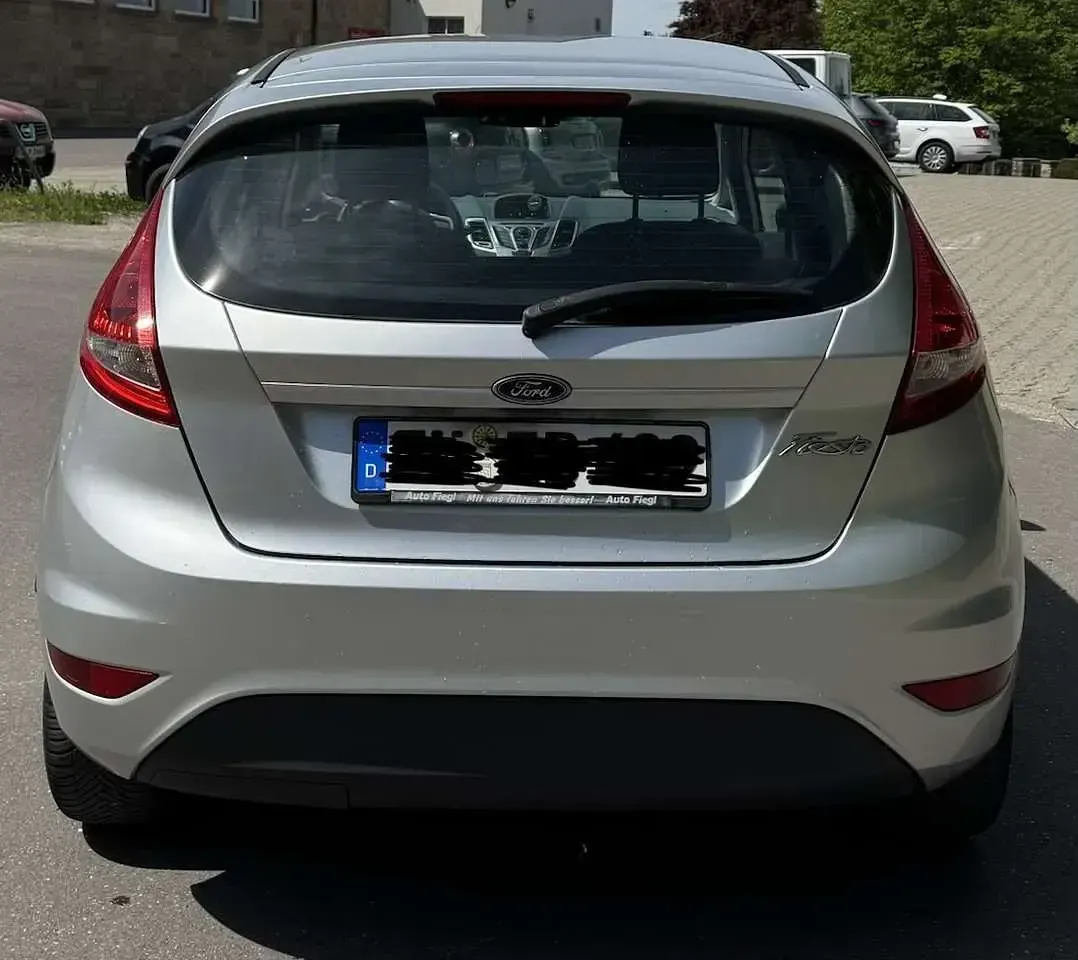 Second-hand Ford Fiesta Trend 60 CP (44 kW) 2010 Berlinǎ
