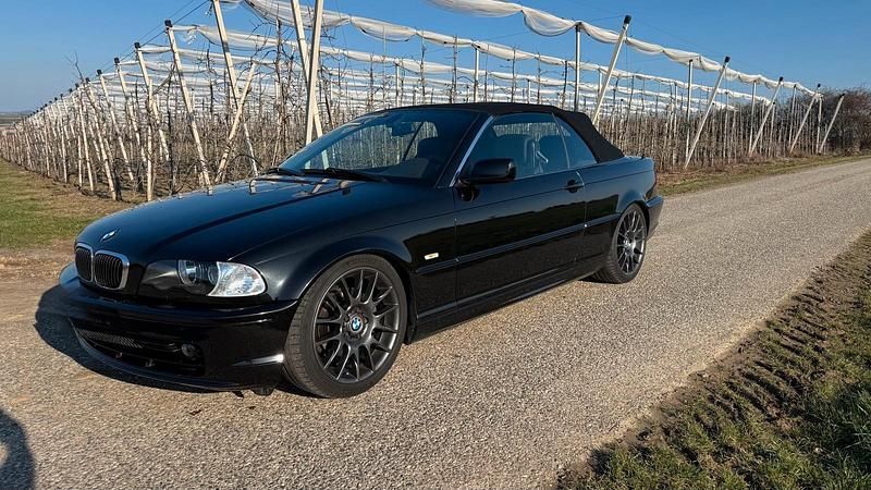 Gebraucht BMW 320 Cabriolet 170 PS (125 kW) 2002 Schwarz Cabrio