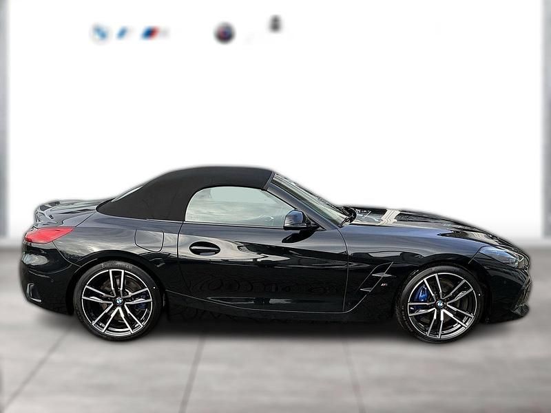 Gebraucht BMW Z4 Efficient Dynamics 340 PS (250 kW) 2025 Schwarz metallic Cabrio